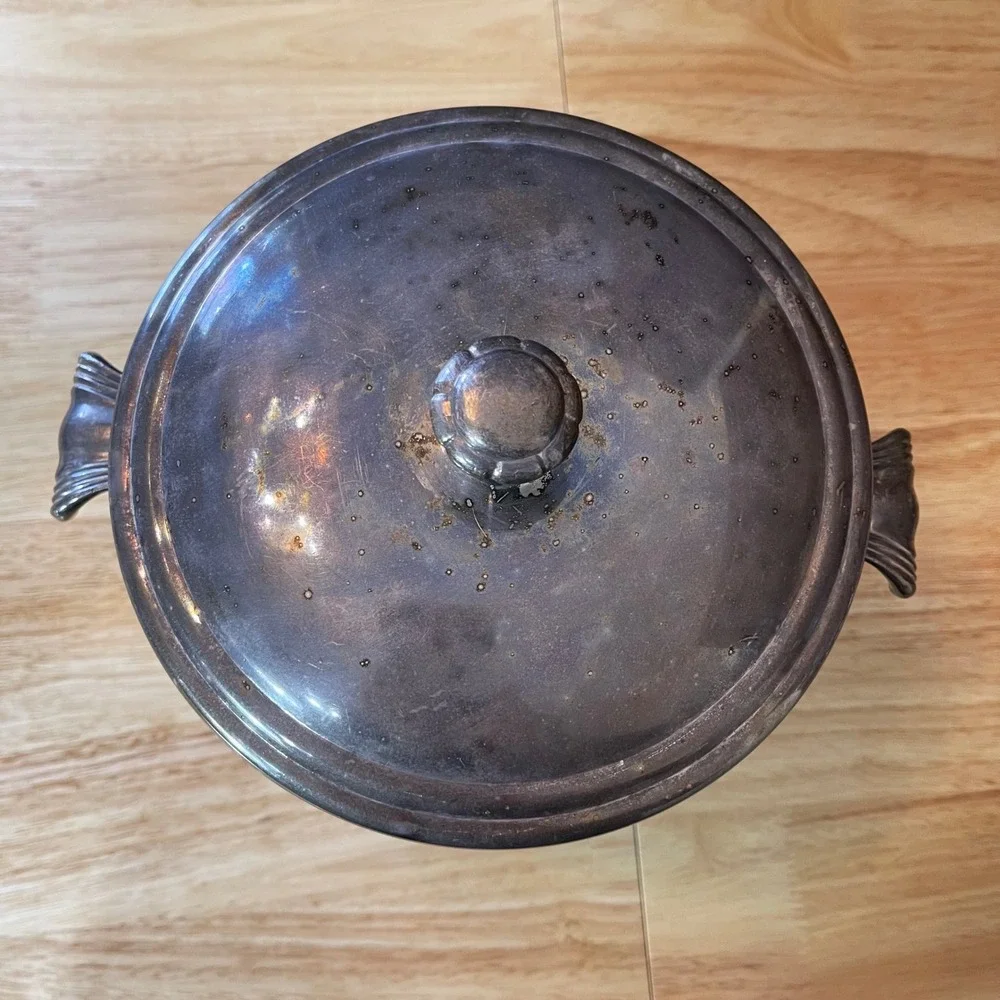 Vintage International Silver Company Ice Bucket‎ With Lid Silverplate Handles